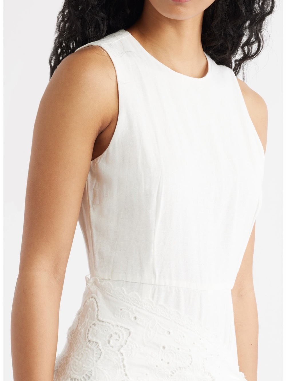 Embroidered Handkerchief Midi Dress
MANGO US 8 White - Picture 5 of 10
